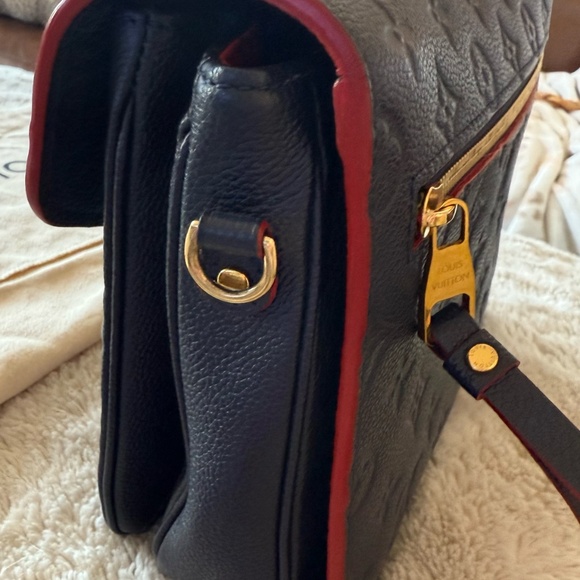 Authentic Louis Vuitton Pochette Metis in Marine Rouge Empriente Leather. EUC - Picture 11 of 16
